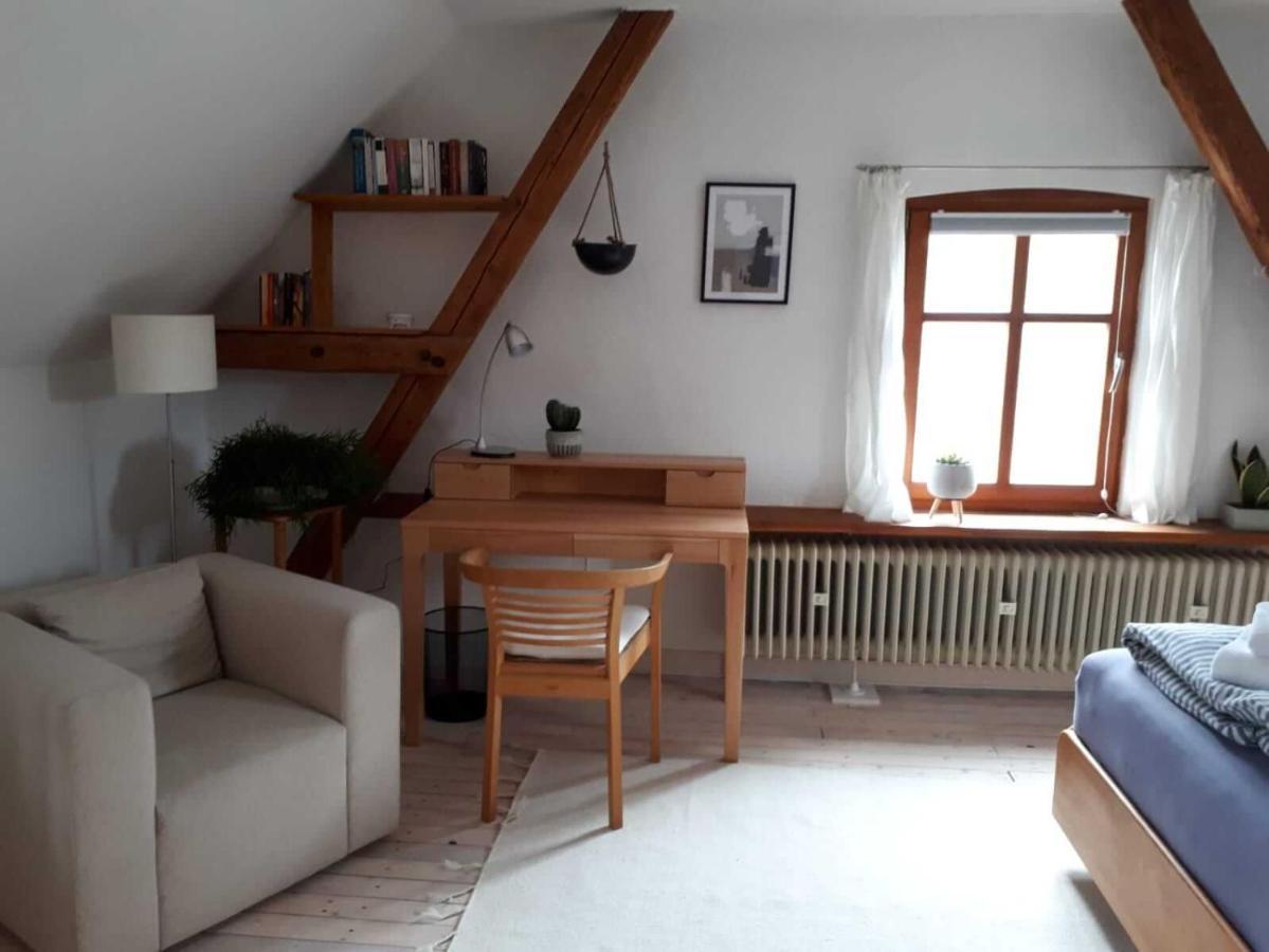 Aeltestes Haus In Quentel - Ferienwohnung 2 Mit Dachterrasse Hessisch Lichtenau Exterior photo